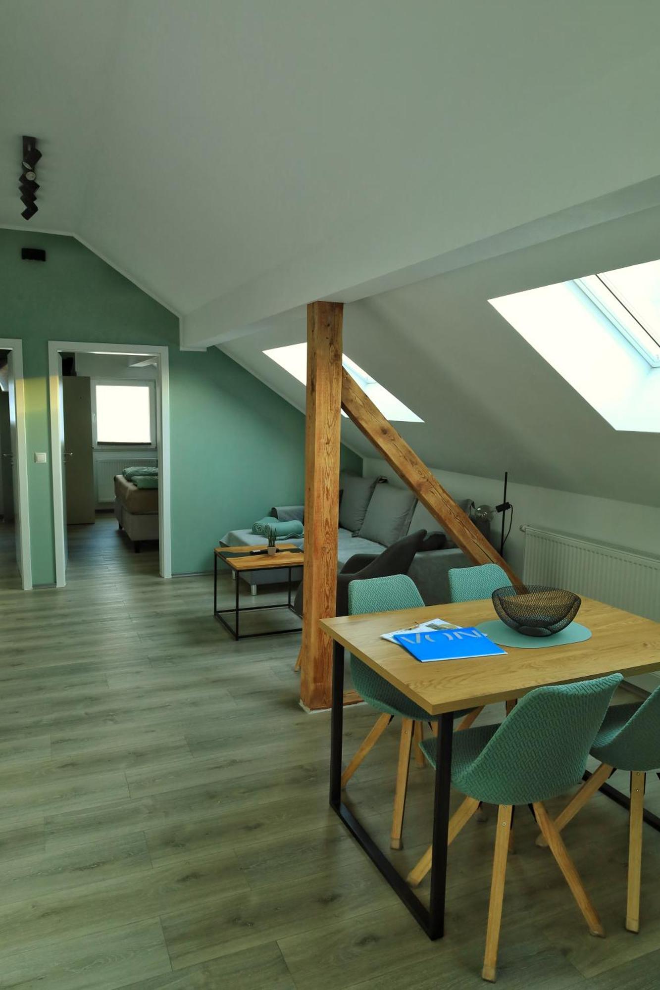 Ferienwohnung Weins トライス・カーデン エクステリア 写真